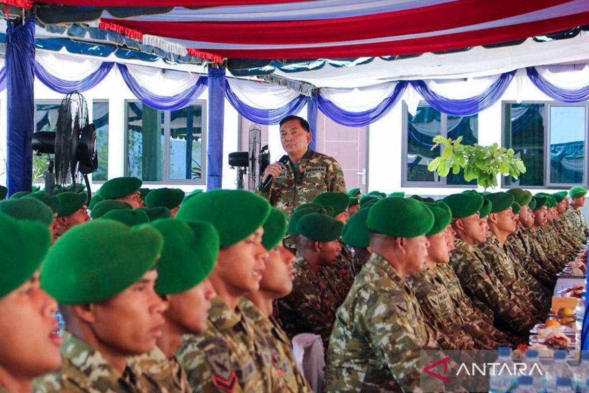 Defence Minister Urges YTP Troops in Aceh to Boost Public Welfare