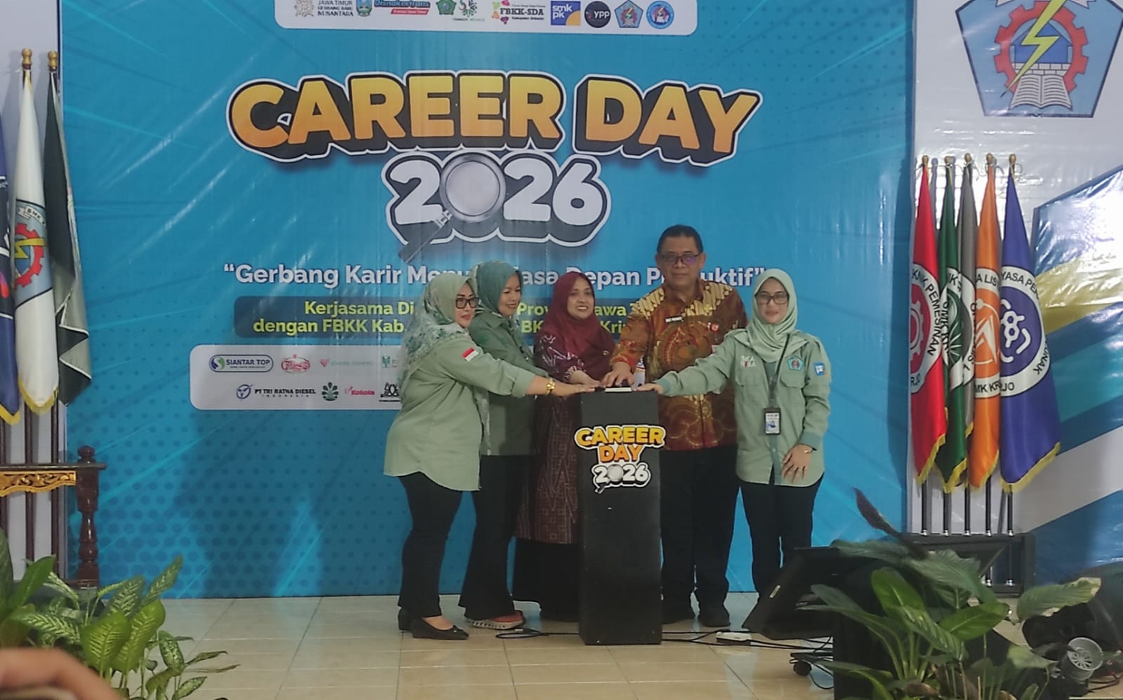 East Java Government Holds Career Day 2026 with 680 Vacancies, 190 Reserved for Disabled