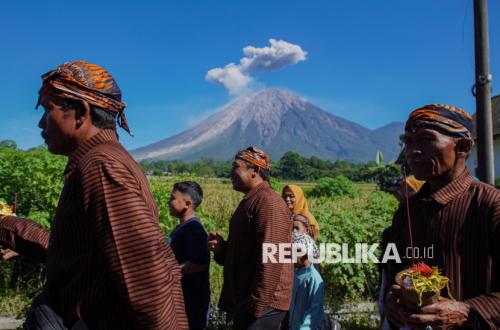 Behind the Muharram Rituals Still Preserved by Muslims in Java