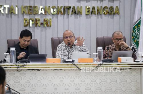 Economy Pressured by Global Situation, INDEF Advises Government to Improve Domestic Policies