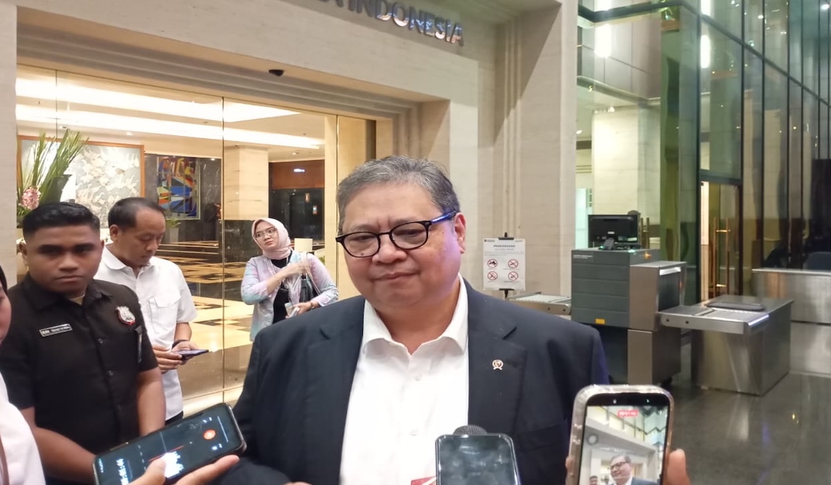 BI Rate Hits 5.75%, Airlangga Urges State Banks Not to Rush Credit Rate Hikes