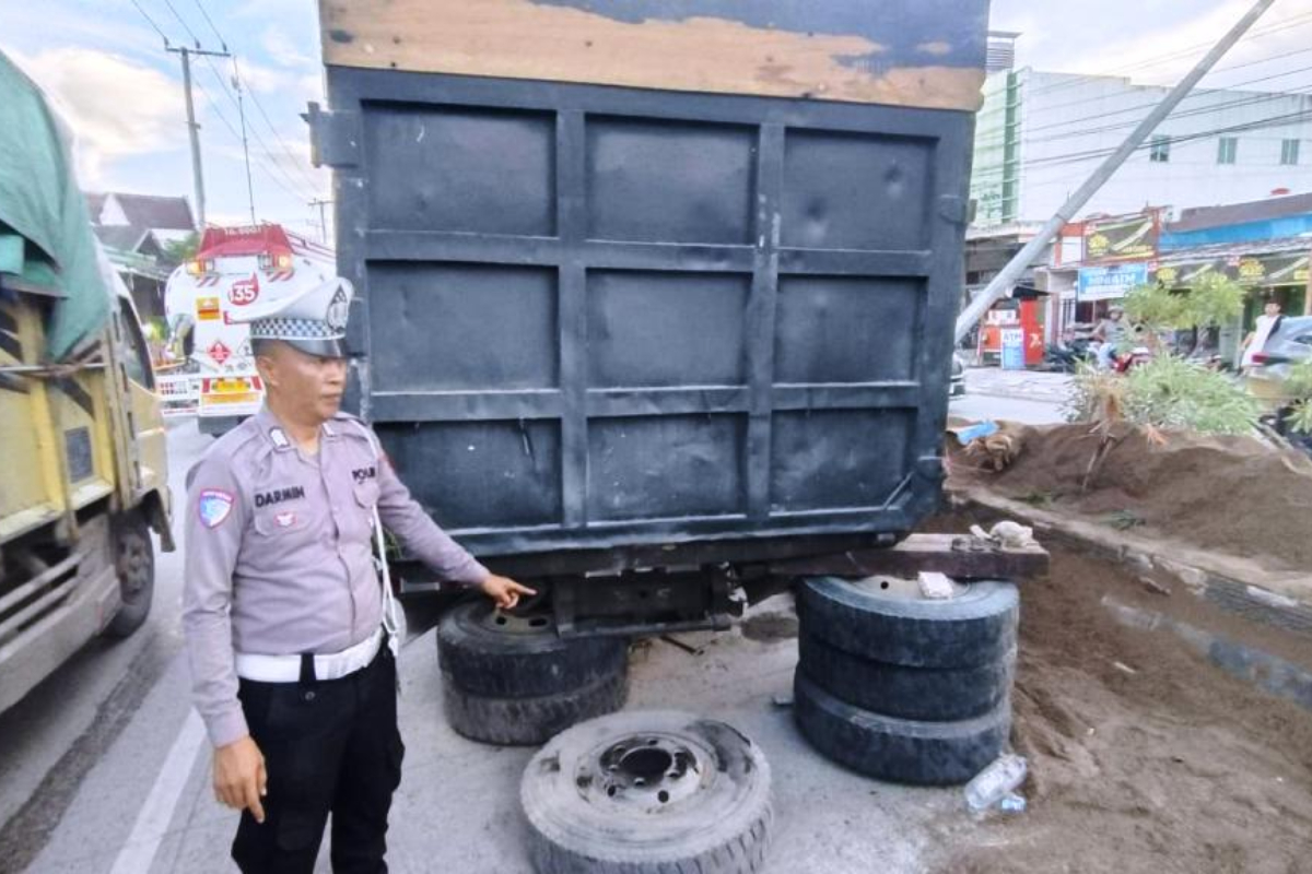 Mechanic Dies Crushed by Dump Truck During Repairs in North Sangatta