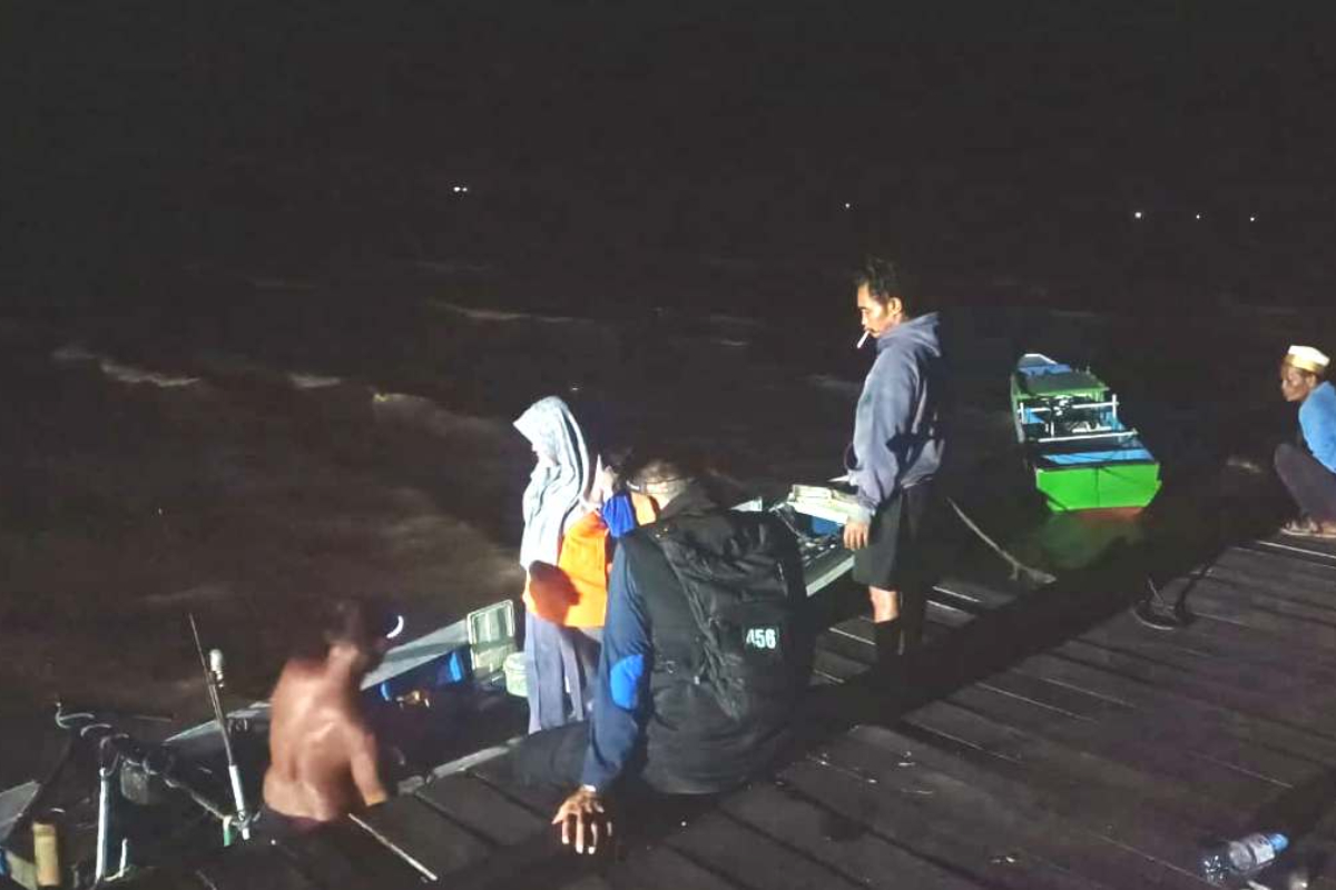 Fisherman from Penajam Paser Utara Rescued After Being Adrift at Sea