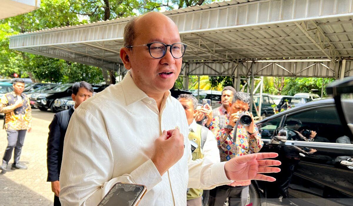 Prabowo Instructs State Banks to Prioritise Public Welfare and SMEs Over Profit