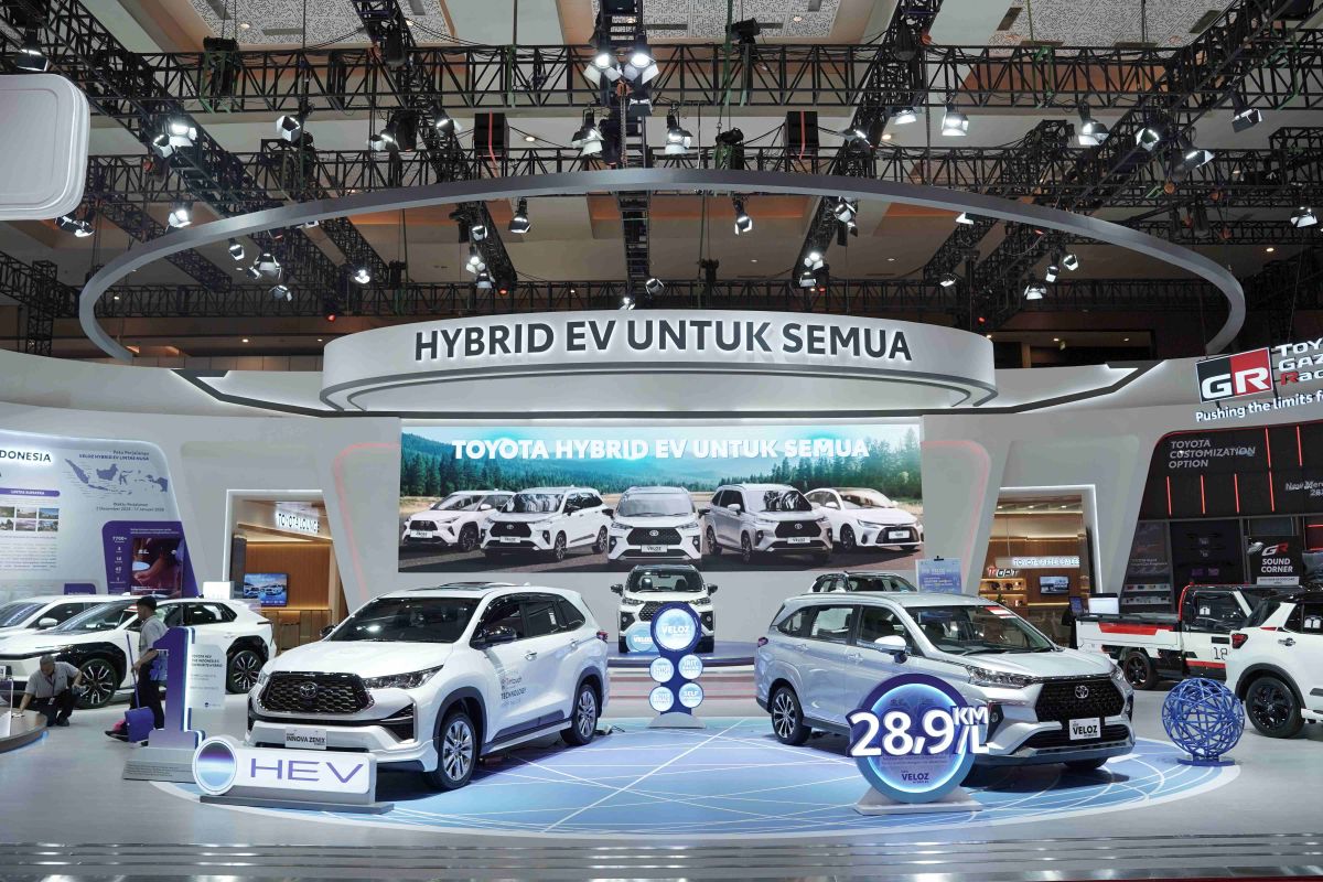 Toyota CEO admits company has too many car models