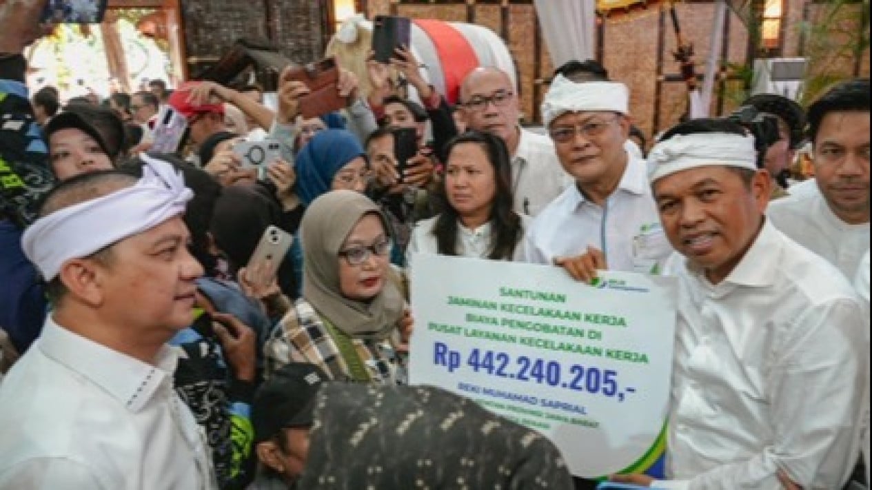 BPJS Ketenagakerjaan Disburses Rp49.3 Billion to Protect Vulnerable Workers in West Java