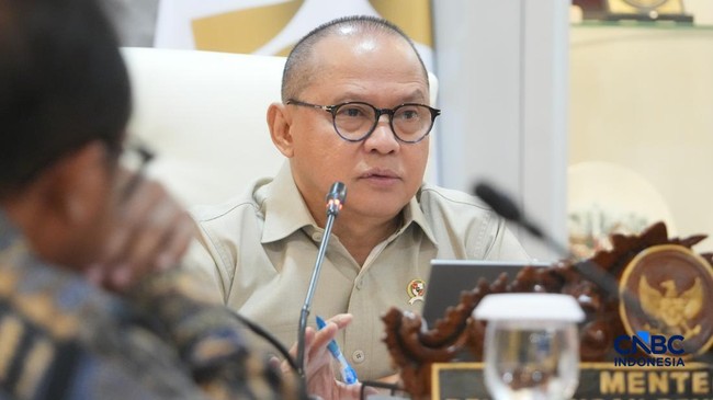 Indonesian Workers Eye Overseas Jobs: Minister Highlights 313,803 Openings and Protection Efforts