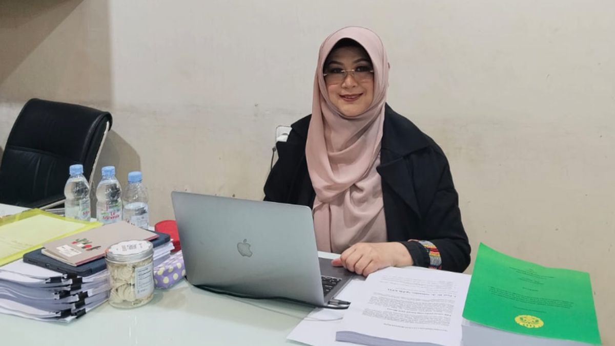 Dr Tifa Takes Doctoral Exam Online from Police Station After Arrest
