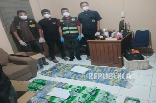 Customs and Police Apprehend International Drug Smuggling Network Suspects
