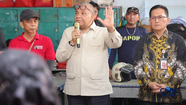Deputy Manpower Minister Visits PT Amos Indah After 133 Garment Workers Laid Off