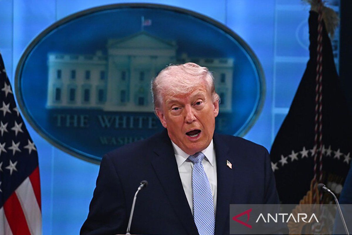 After Iran conflict, Trump says there are no limits on his power