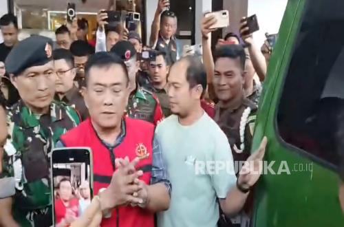 Former Cirebon Mayor Faces 10-Year Prison Sentence in Rp26.5 Billion Secretariat Building Corruption Case