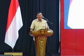Defence Minister Urges Territorial Development Battalion to Safeguard Security and Boost Local Economy