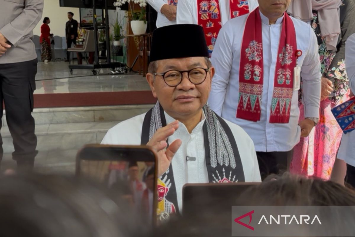 Governor Pramono Offers Condolences After Student Dies in Cable-Related Accident