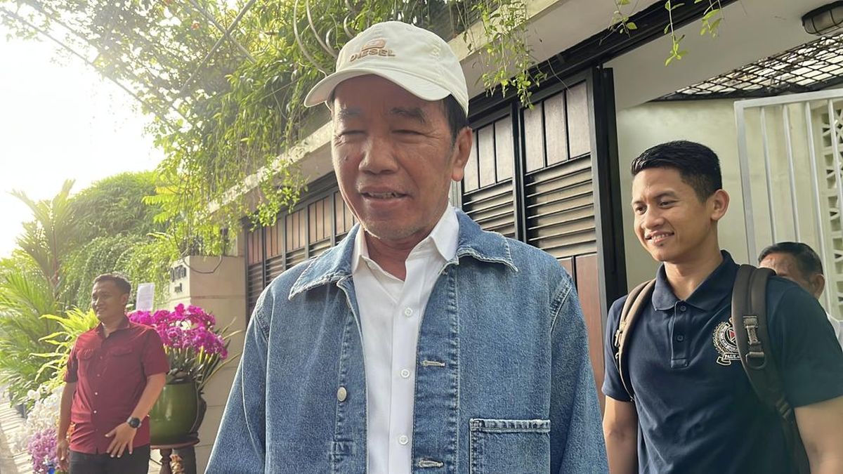 Roy Suryo Arrested, Jokowi to Present Original Diploma in Court