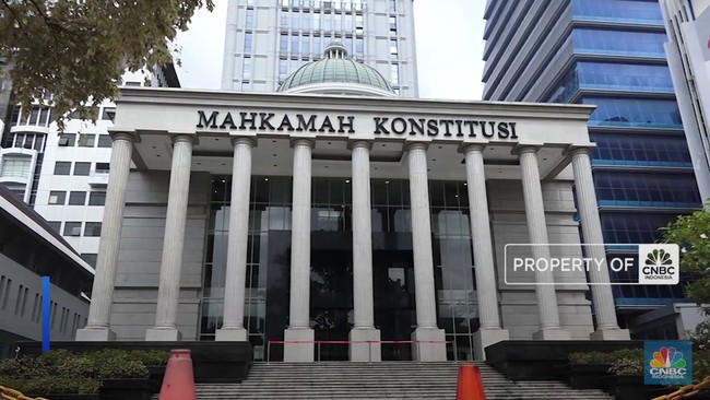 Notary Challenges PNBP Law in Constitutional Court Over Rp15 Million Fee Before Retirement