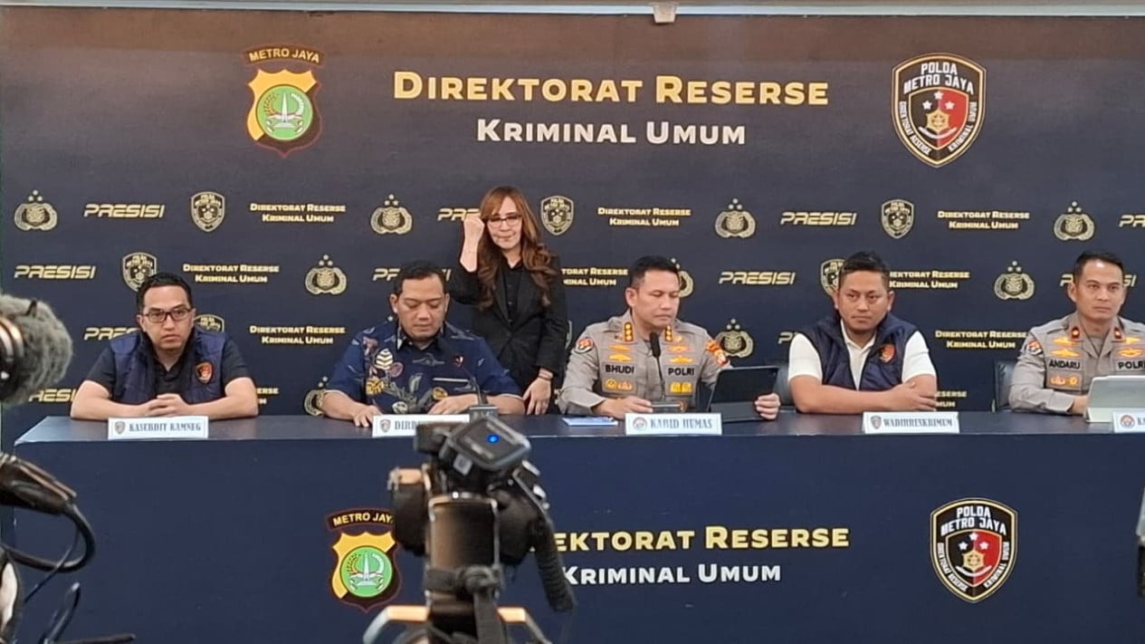 Jakarta Police Test Jokowi's Diploma at Nationally and Internationally Certified Lab