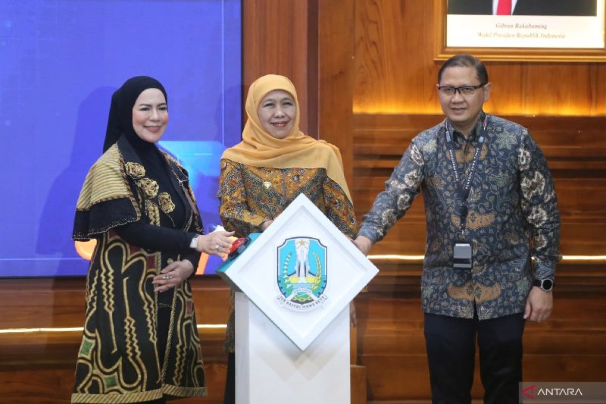 Khofifah Launches 143,000 Scholarship Quotas for East Java Students