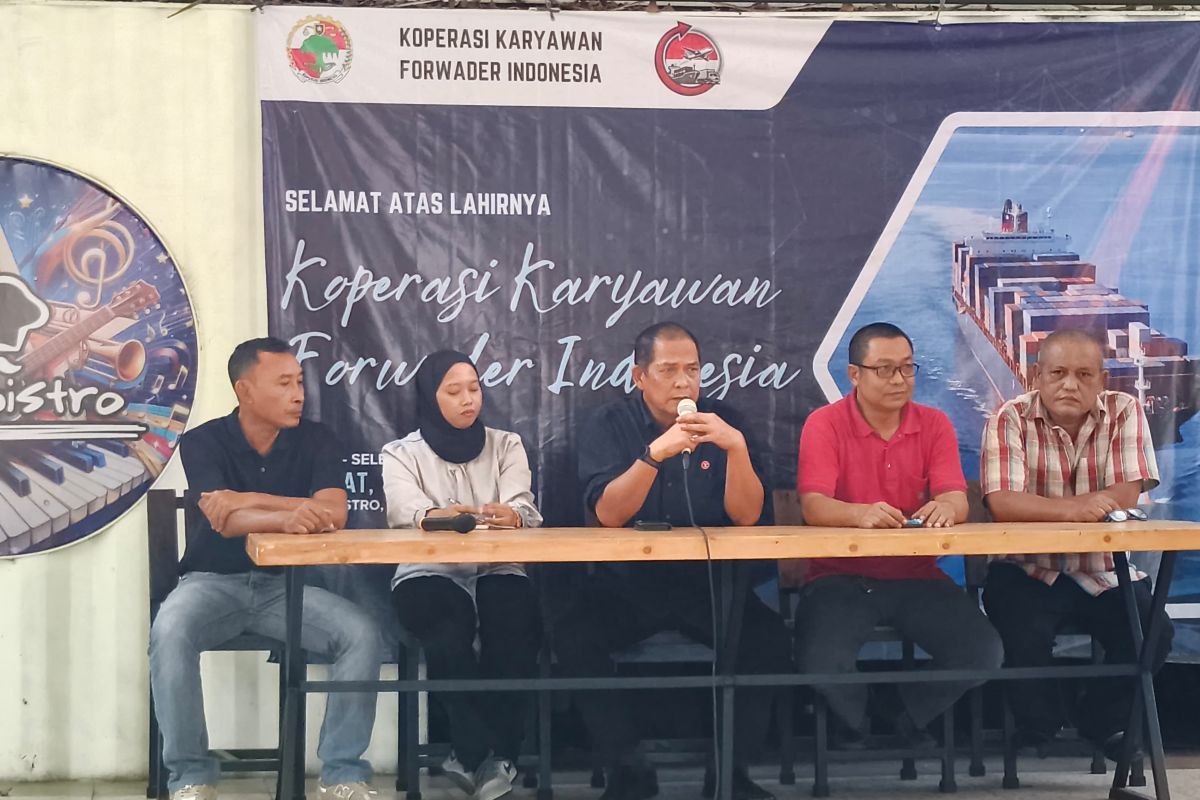 Employees Form Kopkar Forindo to Maintain Balance in Logistics Industry