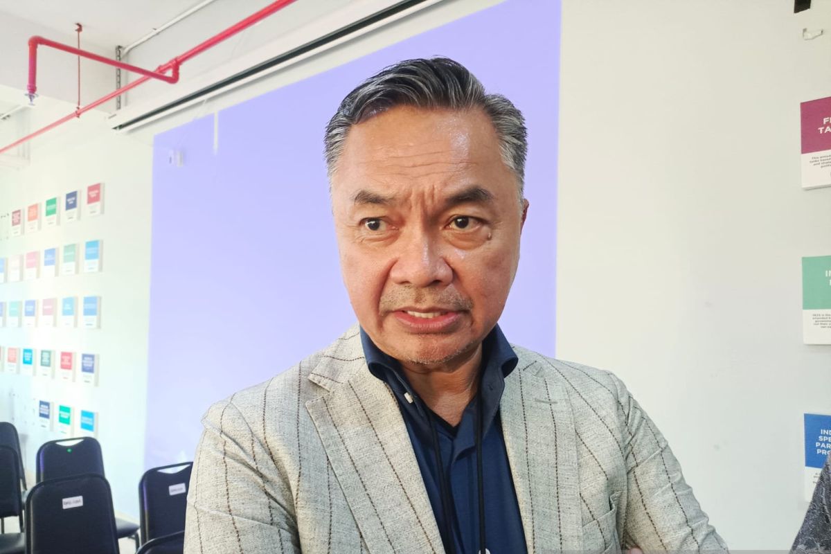 Dino Patti: Indonesia Must Push for Compliance with US-Iran MoU for Peace