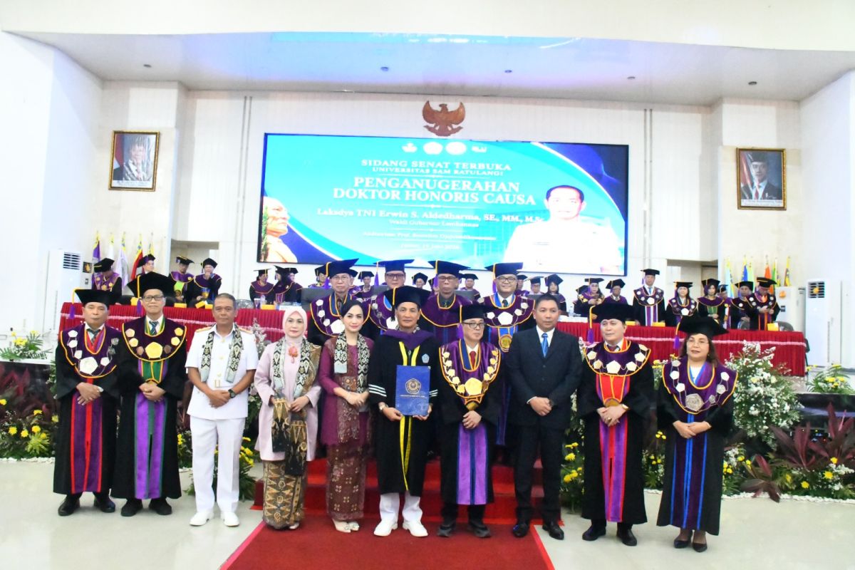 Lemhannas Deputy Governor Receives Honorary Doctorate in Maritime Affairs from Unsrat
