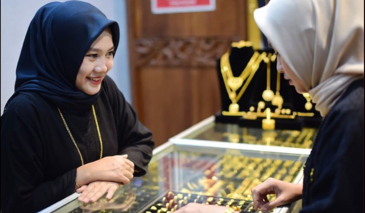 Banda Baru Gold Price in Batam Slumps, Moving Away from April 2026 Record High
