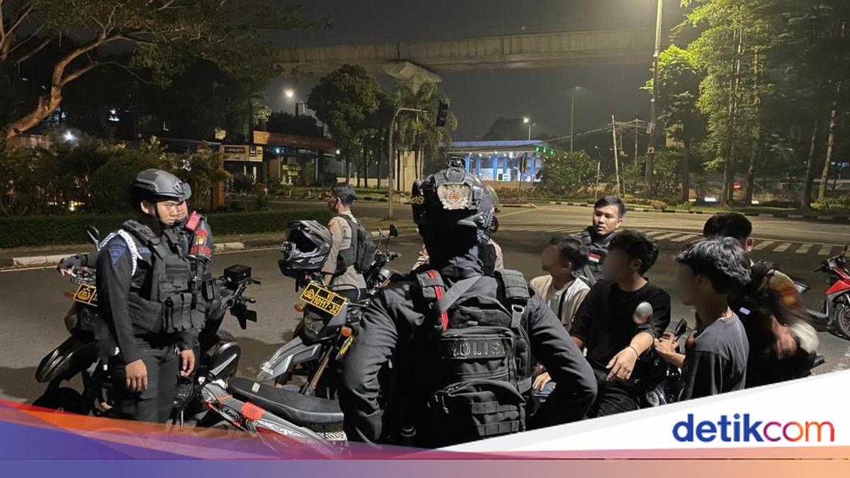 Brimob Patrols Foil Brawls in Jakarta, Six Arrested and Sickle Confiscated