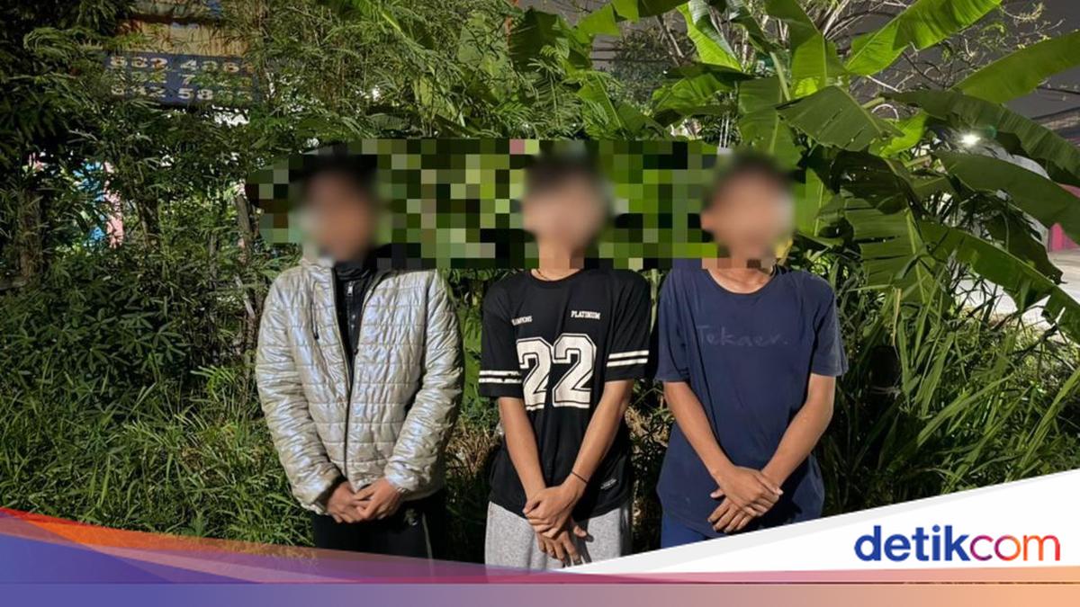Brimob Arrests Three Teenagers Suspected of Planning Brawl in Bekasi, Sharp Weapons Seized