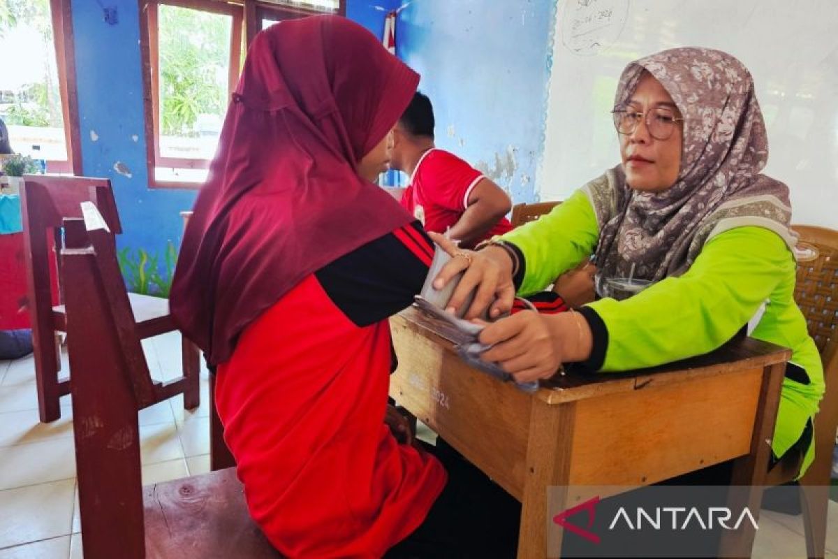 Natuna Government Provides Free Health Check-ups in Remote Areas