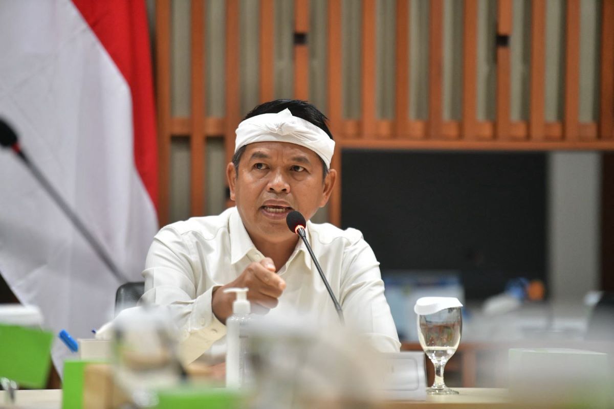 West Java Governor Asks Private Schools to Enrol Underprivileged Students