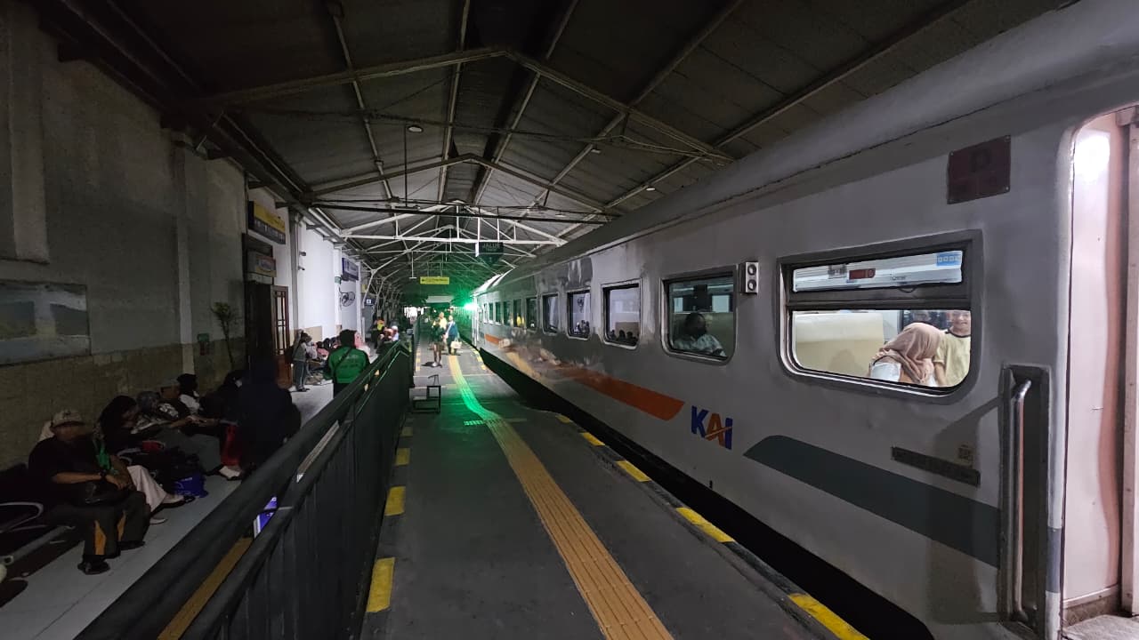 KAI Daop 8 Guarantees Normal Train Operations Despite Surabaya Power Outage