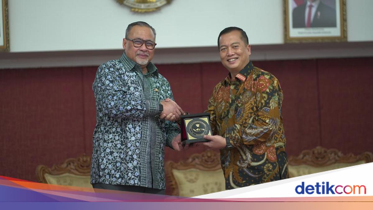 Governor Iqbal Invites Malaysian Investors to Put Capital into NTB