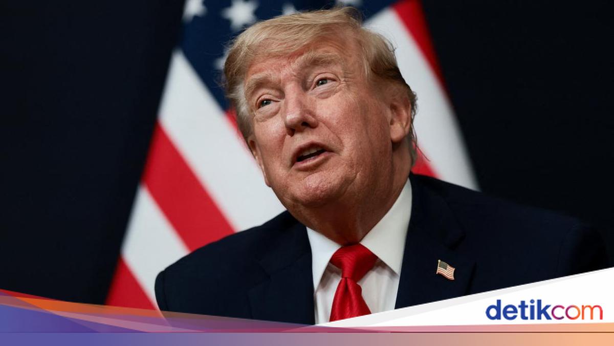 Trump Says No Tolls Through Strait of Hormuz — Unless Imposed by the US