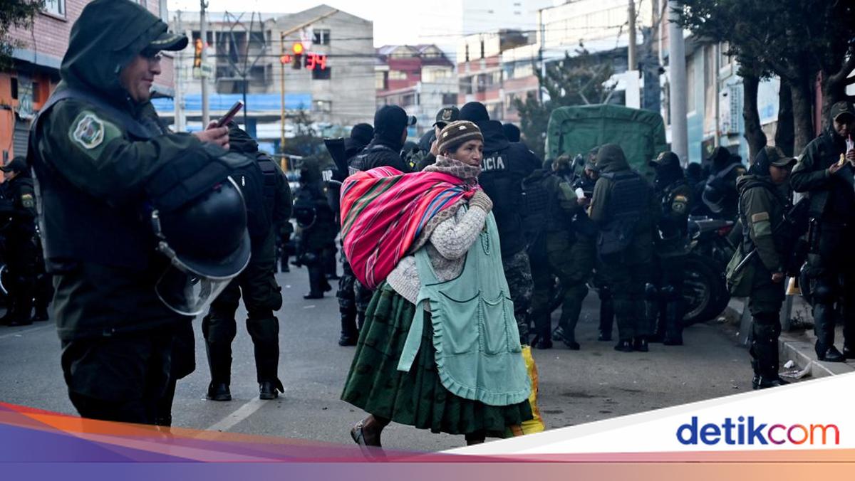 Bolivia Declares National Emergency as Protests Paralyse the Country