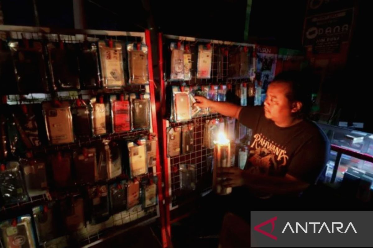 HIPMI urges PLN to consider productive hours during power outages