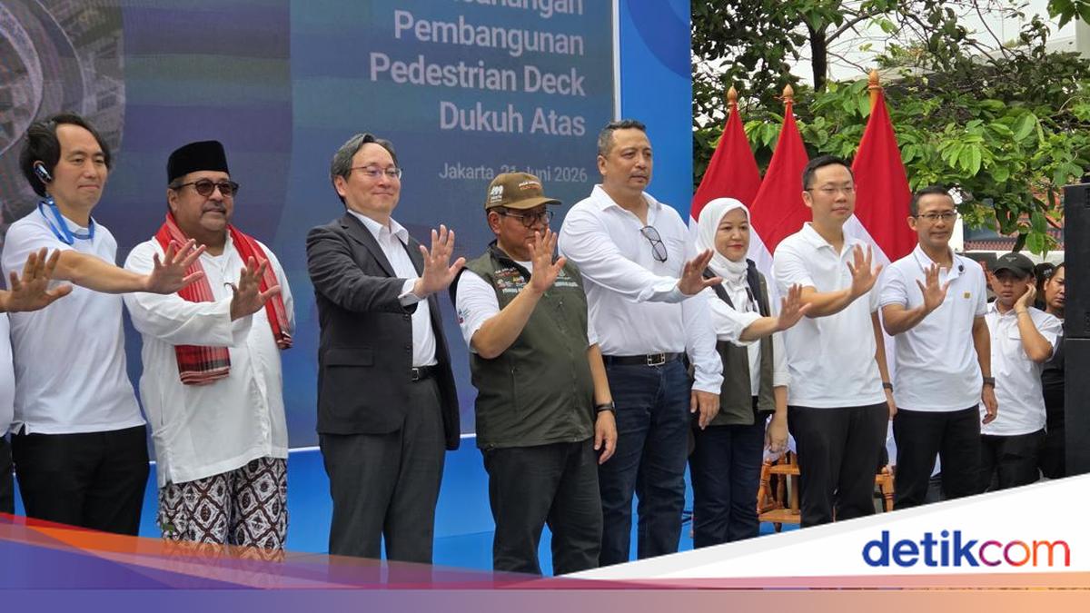 Patung Jenderal Sudirman to Remain in Place Inside 'Donut' Bridge