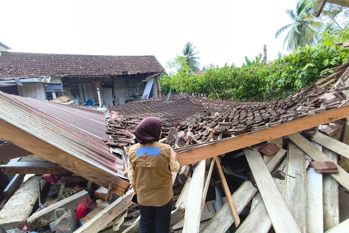 BPBD records 285 people in Parigi Moutong affected by earthquake