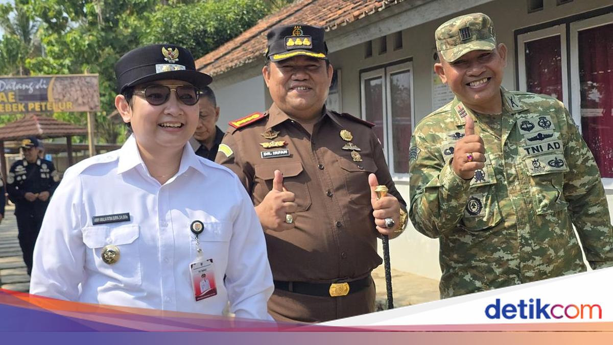 Acting Regent of Cilacap Eyes FABA Bricks Made by Nusakambangan Inmates