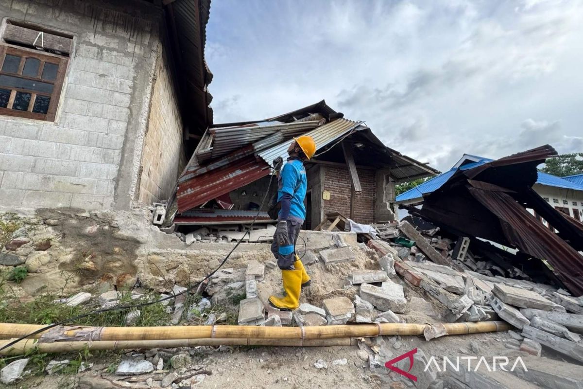 PLN fully restores Central Sulawesi power grid after 6.7 quake
