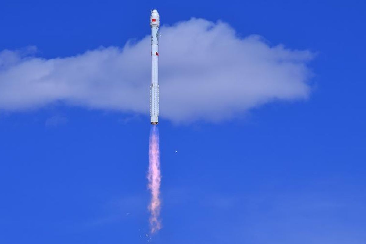 Chinese Firm Completes Direct-to-Cell Satellite Call Trial