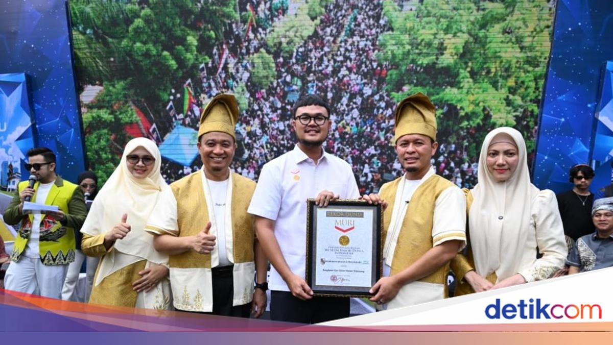 World Record: Ketan Talam Durian Cake Becomes Pekanbaru's Culinary Icon