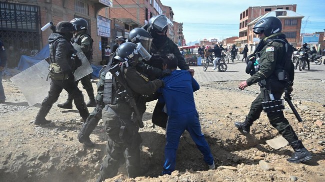 Bolivia's Chaos Update: Crisis Deepens, National Emergency Declared, Air Force Plane Crashes