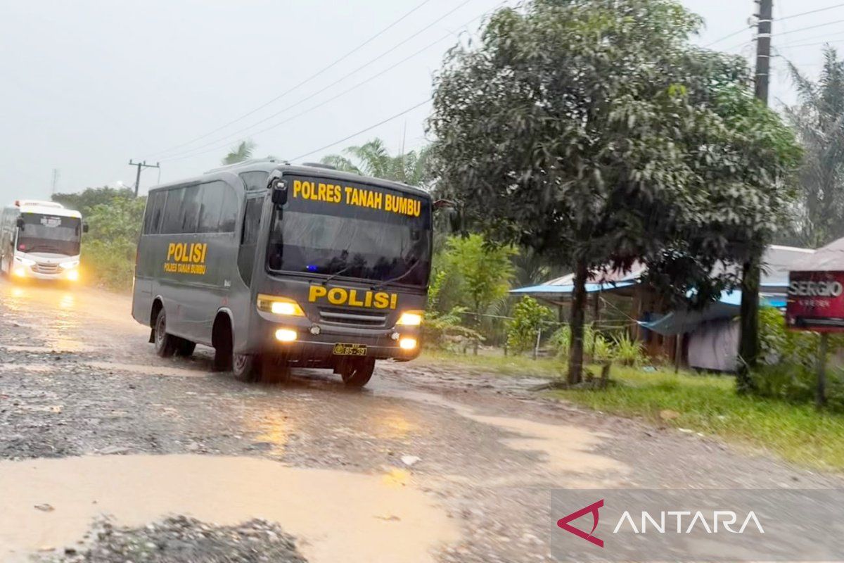 BMKG warns of potential rain due to Cyclone Mekkhala