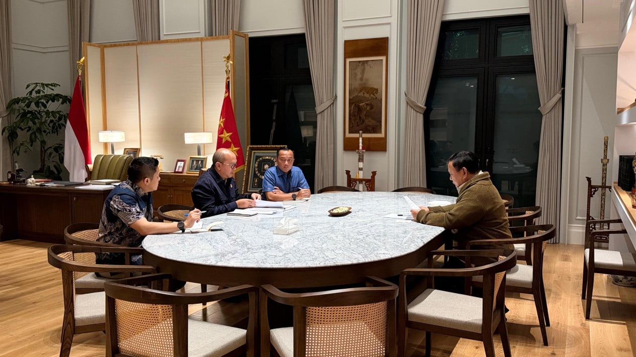 Prabowo Summons Rosan for Late-Night Talks on SOE Transformation