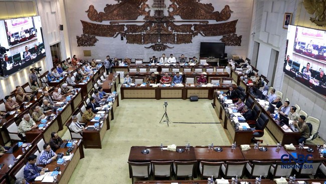 New Cigarette Excise Layer Not Yet Implemented, DPR Provides Input to Purbaya