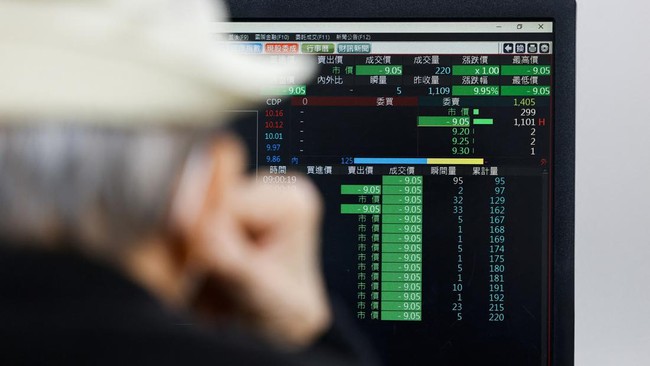 Middle East in Investor Spotlight, Asian Markets Mixed