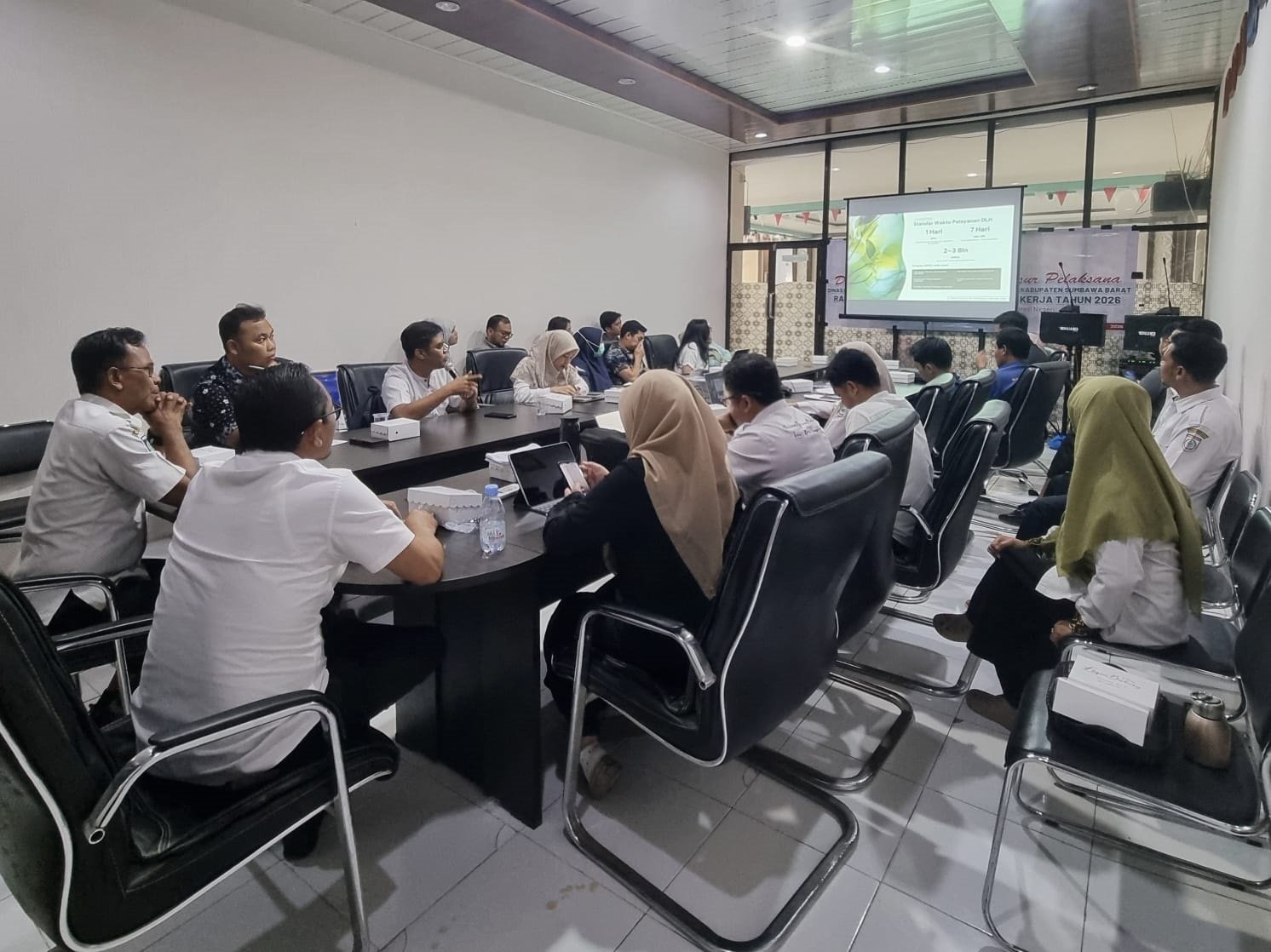 DPMPTSP KSB Gandeng Notaris dan PPAT Percepat Realisasi Investasi