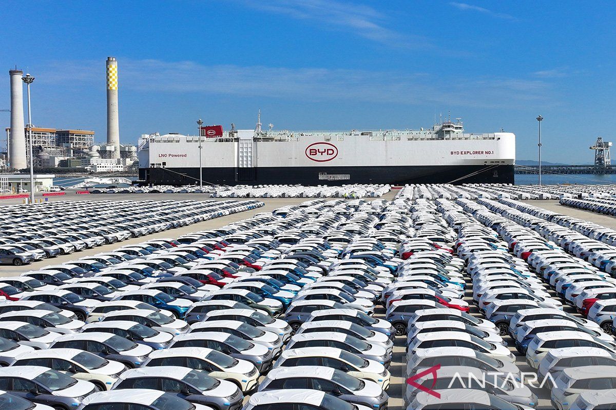 EU Reportedly Preparing Tariff Rules for Chinese-Made PHEVs