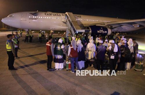 Kloter 17 Kualanamu Officially Concludes Return of North Sumatra Hajj Pilgrims