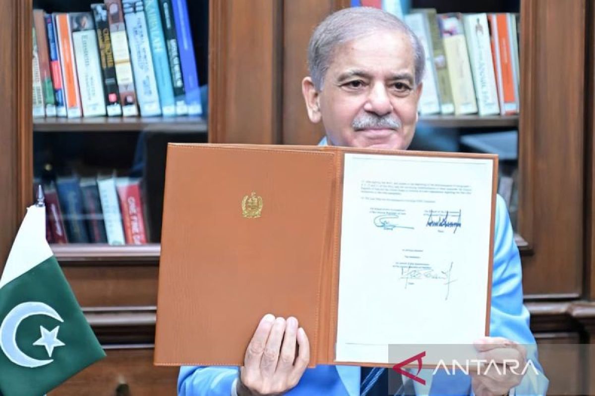 PM Sharif Affirms Pakistan-Iran 'Brotherhood'